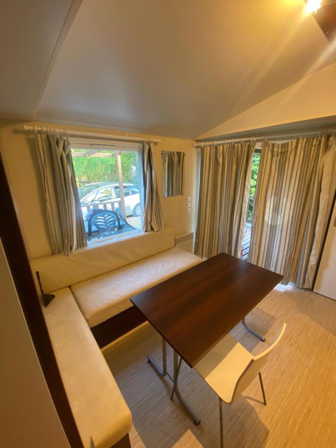 Sejour Inoubliable En Provence, Camping 4* La Roque-d'Antheron Exterior foto